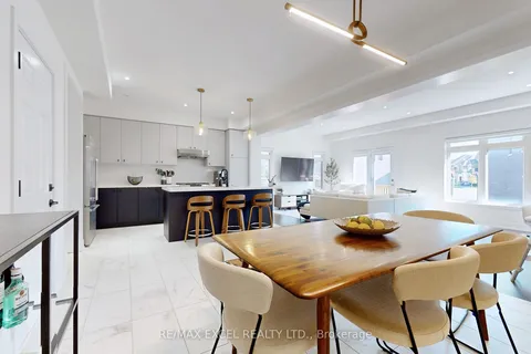 9 Bawden Dr, Richmond Hill, ON L4S 0H3