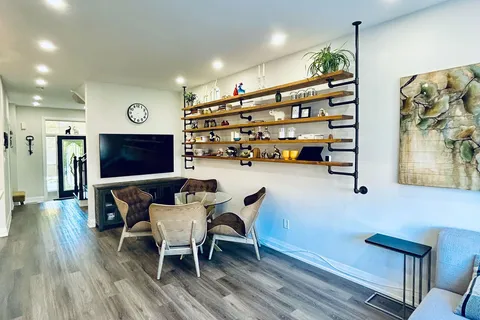 48 Whisperwood Rd, Vaughan, ON L4J 9G6