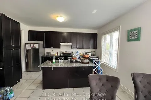 29 Wilfred Murison Ave, Markham, ON L6C 1N7