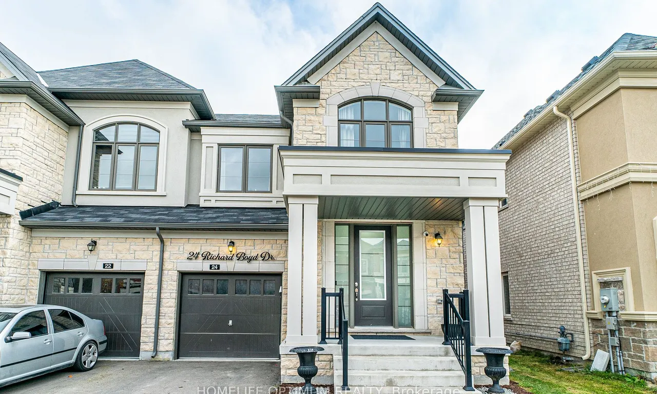 24 Richard Boyd Dr, East Gwillimbury, ON L9N 0S6