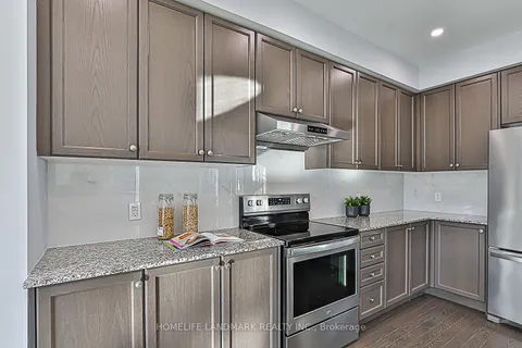 35 Thornapple Lane, Richmond Hill, ON L4E 1E7
