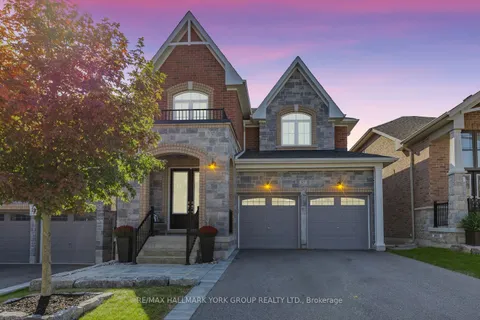 87 Manor Hampton St, East Gwillimbury, ON L9N 0P9