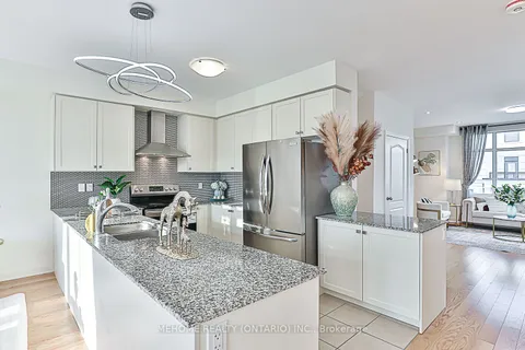 62 William Saville St, Markham, ON L3R 9S3