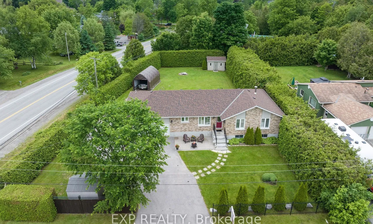 8 Griffith Ave, Georgina, ON L0E 1N0