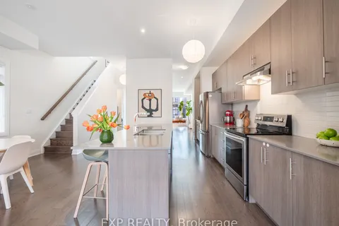 42 Hesperus Rd, Vaughan, ON L4J 0K3