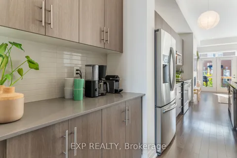 42 Hesperus Rd, Vaughan, ON L4J 0K3