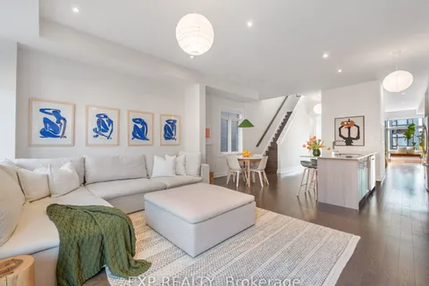 42 Hesperus Rd, Vaughan, ON L4J 0K3