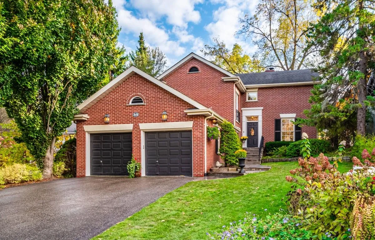 49 Cousins Dr, Aurora, ON L4G 1B5