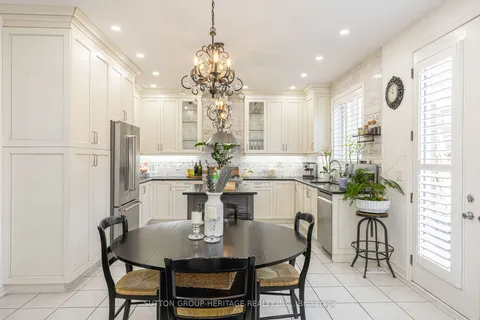 51 Antorisa Ave, Vaughan, ON L4H 3S3