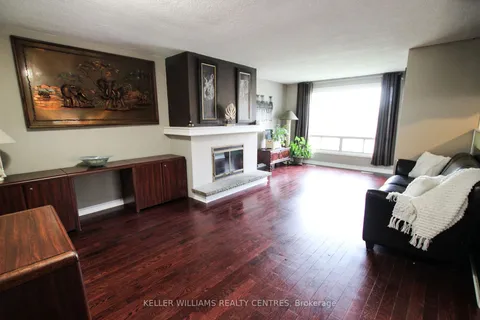 224 Axminster Dr, Richmond Hill, ON L4C 2W1