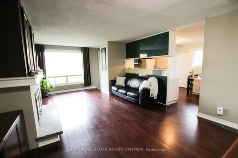 224 Axminster Dr, Richmond Hill, ON L4C 2W1