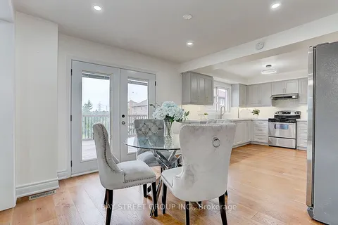 165 Revell Rd, Newmarket, ON L3X 1S7
