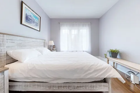 80 Moores Beach Rd, Georgina, ON L0E 1N0