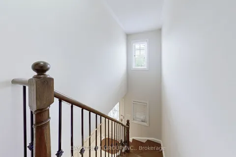 25 Maple Ridge Cres, Markham, ON L6E 1V3