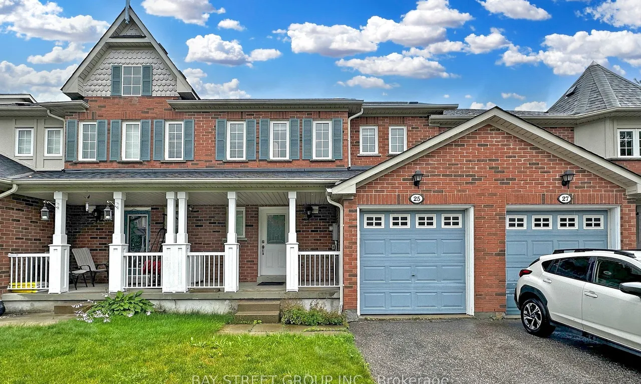 25 Maple Ridge Cres, Markham, ON L6E 1V3