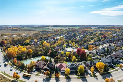 1914 Webster Blvd, Innisfil, ON L9S 2A6