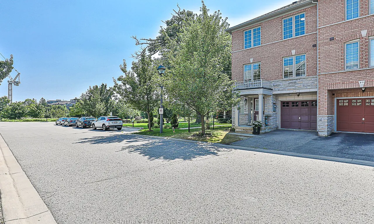 59 THOROUGHBRED Way, Markham, ON L6C 0B7