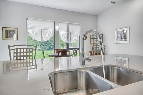 149 Virginia Blvd, Georgina, ON L0E 1R0