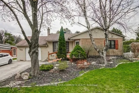 768 Grace St, Newmarket, ON L3Y 2L3