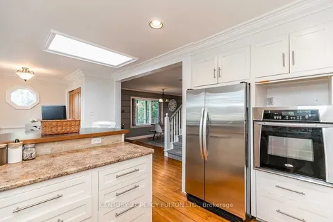 374 Regional Road 8 Rd, Uxbridge, ON L9P 1R1