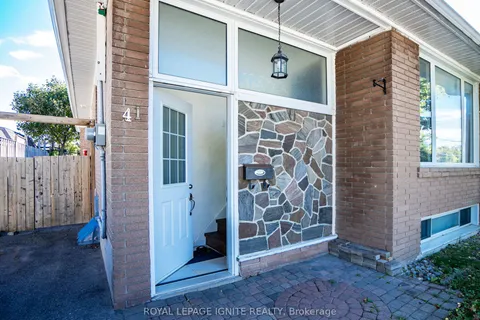 41 Longford Dr, Newmarket, ON L3Y 2Y6