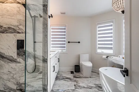 62 Legnano Cres, Vaughan, ON L4H 2B4