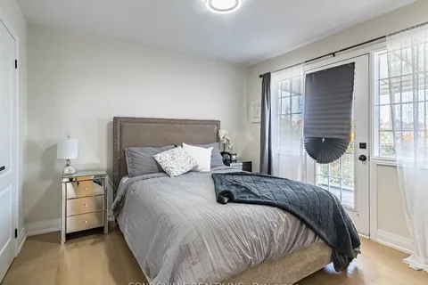 62 Legnano Cres, Vaughan, ON L4H 2B4