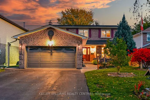 1081 Wildwood Dr, Newmarket, ON L3Y 2B6