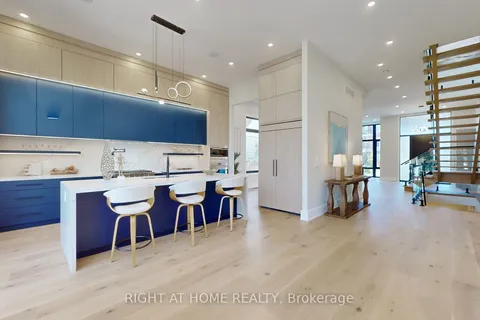 5 Parker Ave, Richmond Hill, ON L4E 2W4