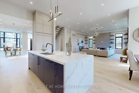 5 Parker Ave, Richmond Hill, ON L4E 2W4