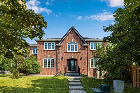 470 Doubletree Lane, Newmarket, ON L3X 2E9