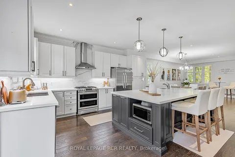 62 Cemetery Rd, Uxbridge, ON L9P 0B3