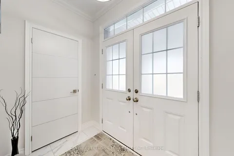 21 LARKFIELD Cres, East Gwillimbury, ON L9N 0P7