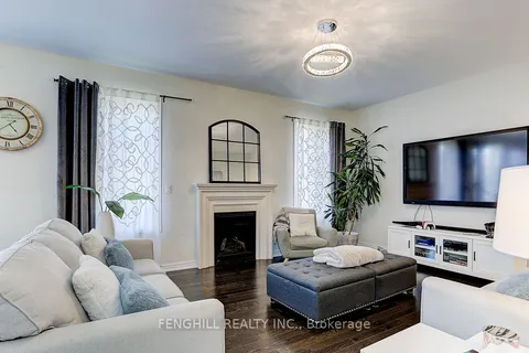 76 Belfry Dr, Bradford West Gwillimbury, ON L3Z 0V6