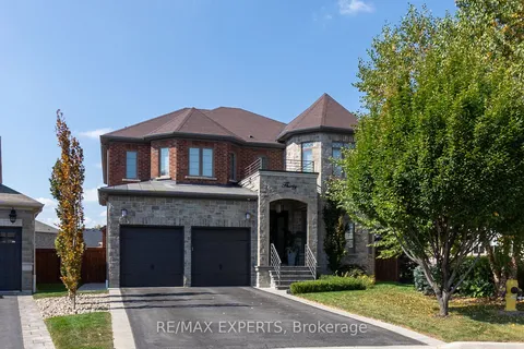 30 Ciro Barillari Crt, Vaughan, ON L4H 0Y9