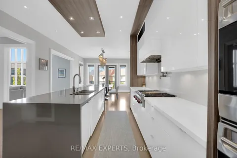 30 Ciro Barillari Crt, Vaughan, ON L4H 0Y9