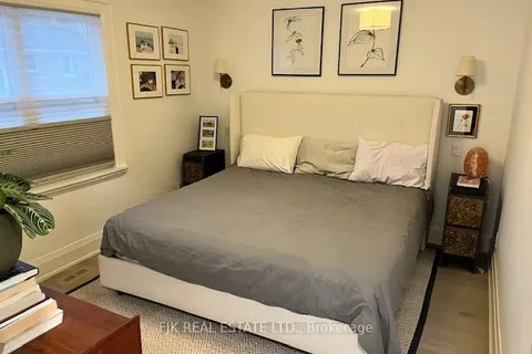 431 Paliser Cres, Richmond Hill, ON L4C 1S2