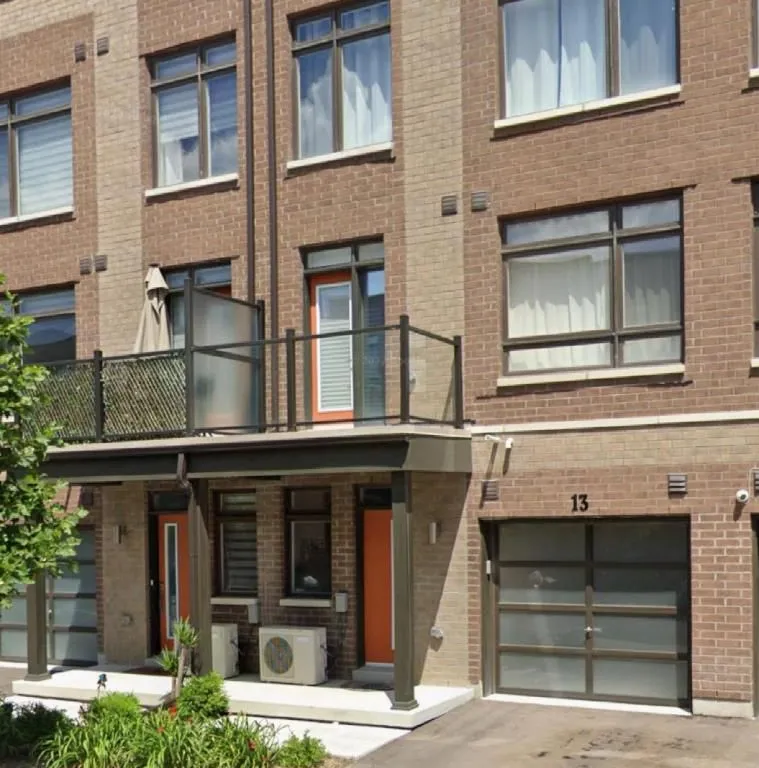 13 Engel St, Vaughan, ON L4L 0M2