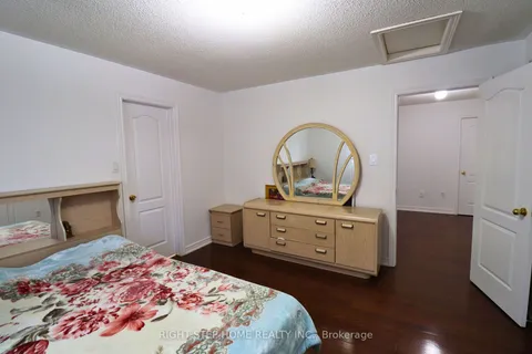 395 Peter Rupert Ave, Vaughan, ON L6A 0N8