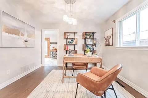 110 Summitcrest Dr, Richmond Hill, ON L4S 1A8