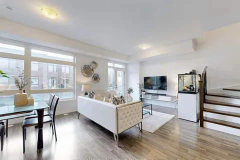 5 Engel St, Vaughan, ON L4L 0M2