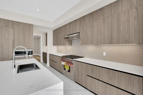 7 Kingwood (LOT 9) Lane, Aurora, ON L4G 6W4