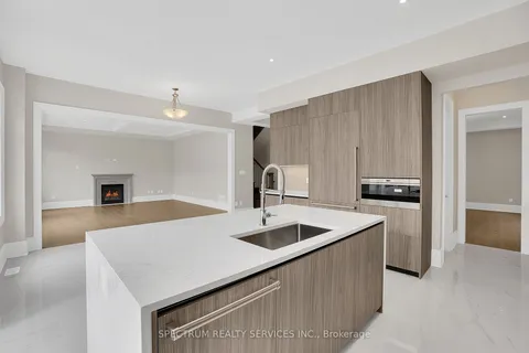 7 Kingwood (LOT 9) Lane, Aurora, ON L4G 6W4