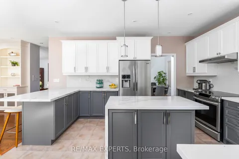 170 Ivy Jay Cres, Aurora, ON L4G 0E9
