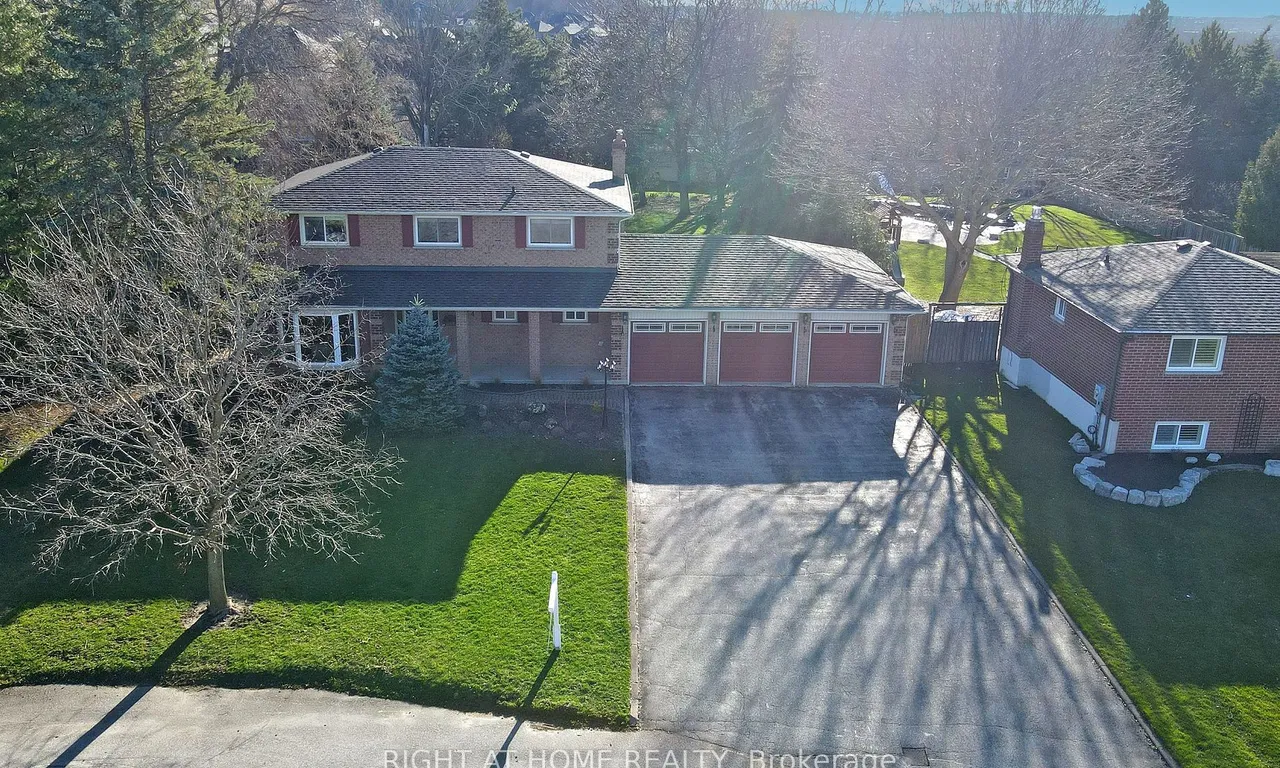 74 Samuel Lount Rd, East Gwillimbury, ON L9N 1G5