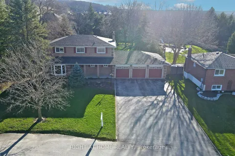 74 Samuel Lount Rd, East Gwillimbury, ON L9N 1G5