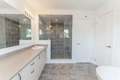 17 Baycroft Blvd, Essa, ON L3W 0L7