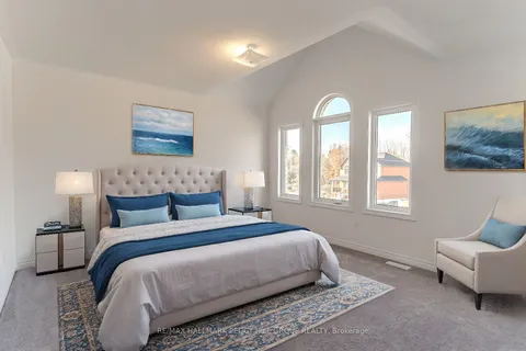 17 Baycroft Blvd, Essa, ON L3W 0L7