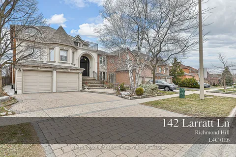 142 Larratt Lane, Richmond Hill, ON L4C 0E6