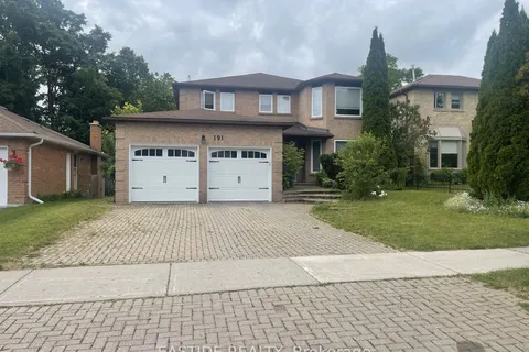 191 Aurora Heights Dr, Aurora, ON L4G 2X1